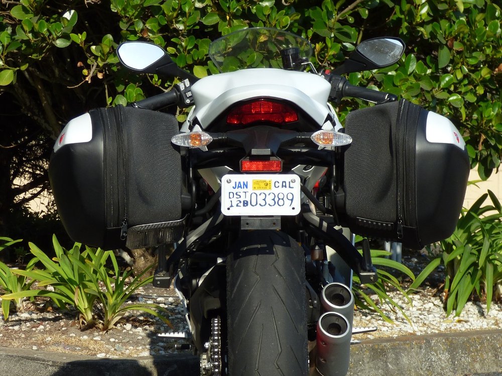 Ducati SuperSport S panniers