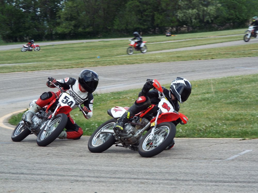 Jared Trees and Gavin Anthony racing