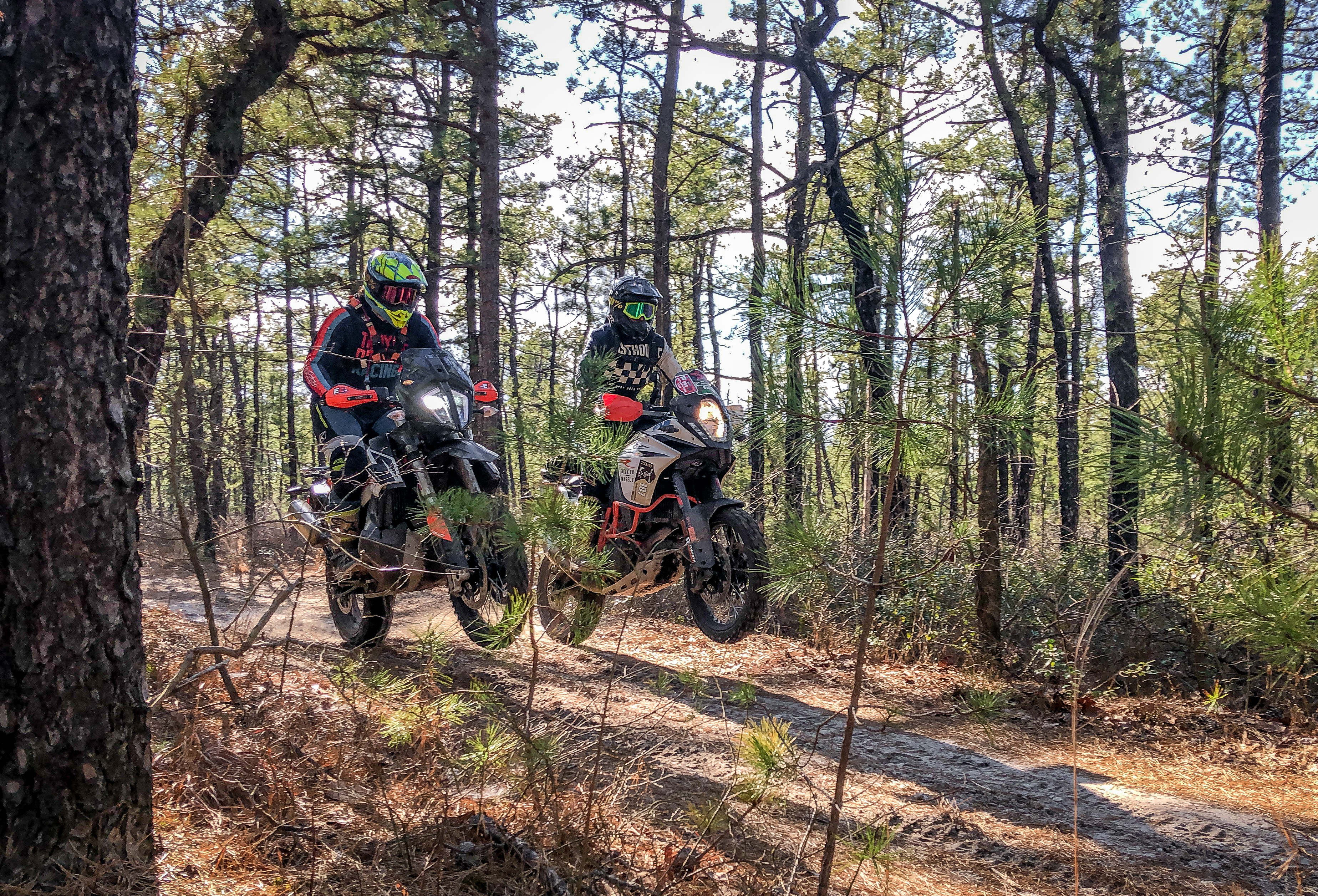 KTM 790 Adventure R VS KTM 1090 Adventure R