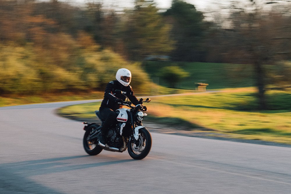 2021 Triumph Trident Review