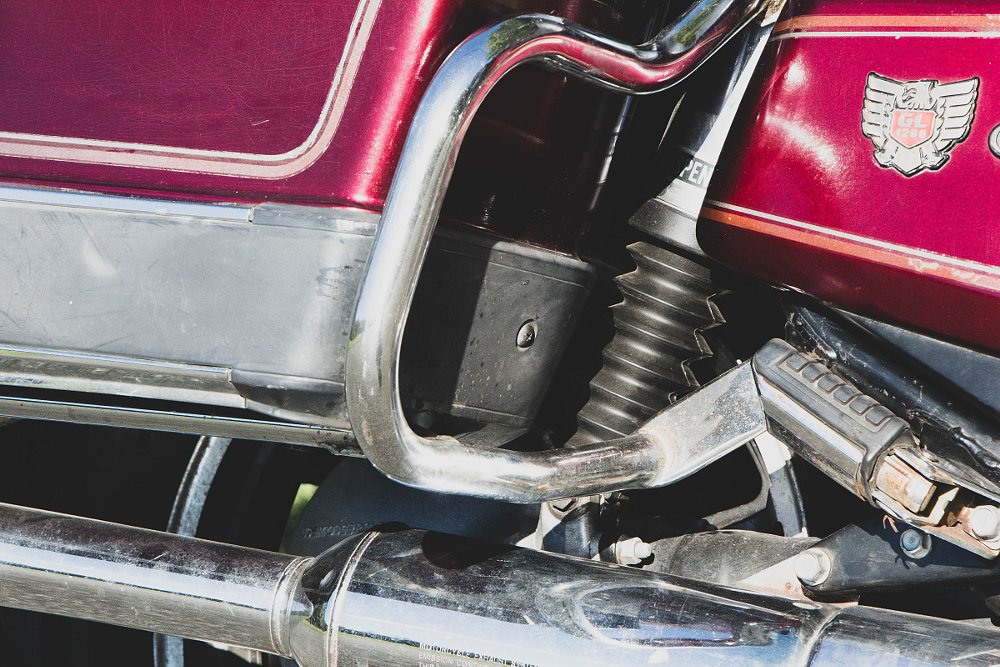 guards protect paint on the panniers