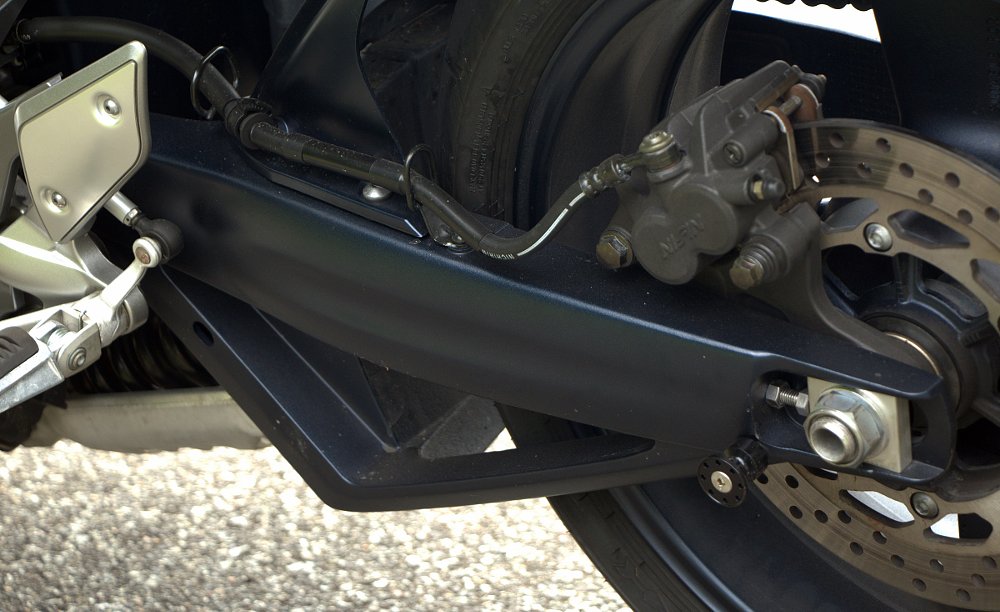 braced swingarm on the MT-01