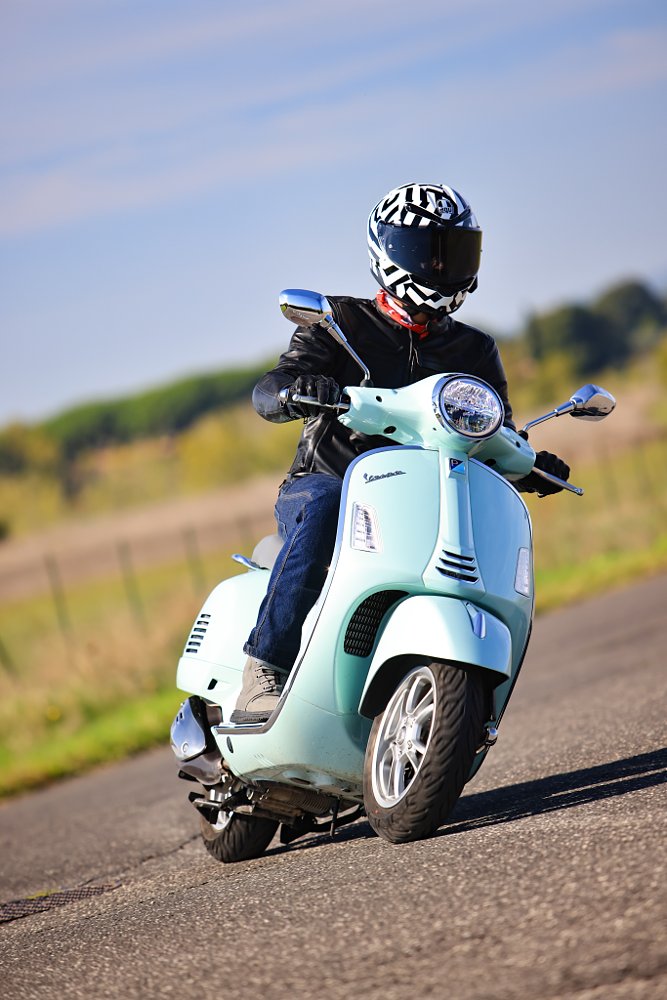 Vespa GTS 300