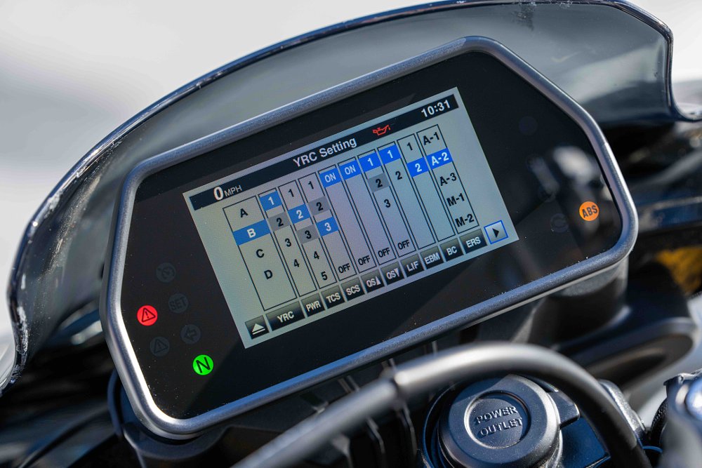 2022 Yamaha MT-10 SP 4.2-inch dash detail.
