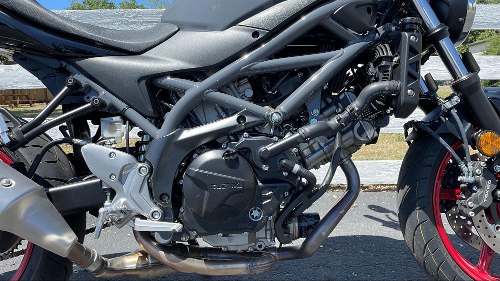 close up of sv650 trellis frame