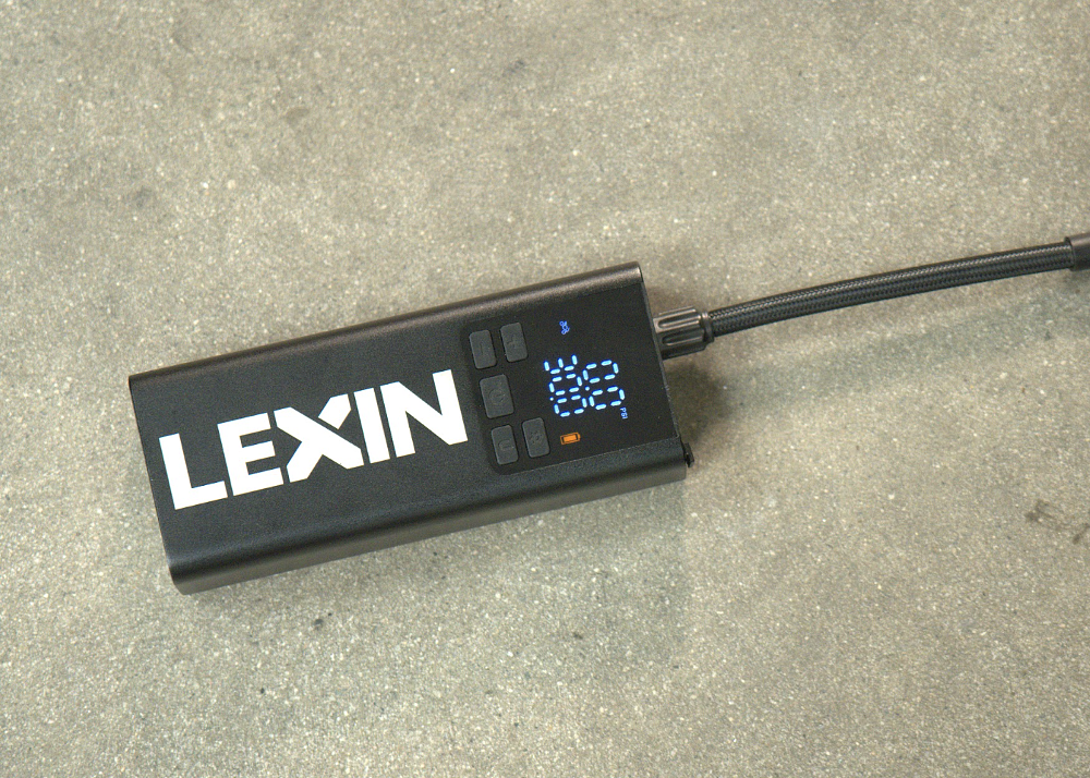 Lexin battery operated tire inflator