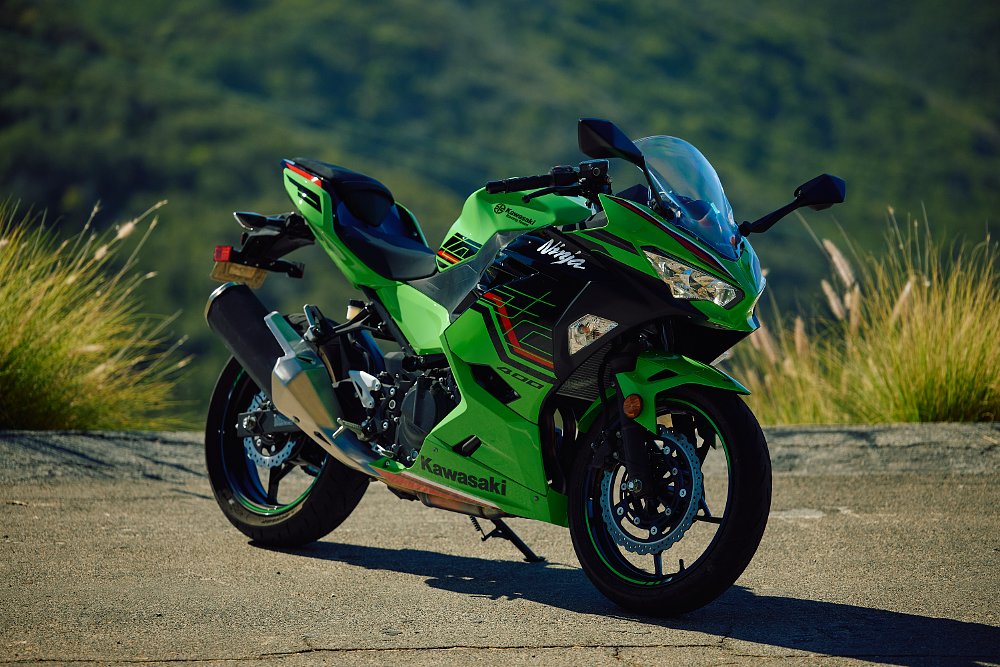 2023 Ninja 400
