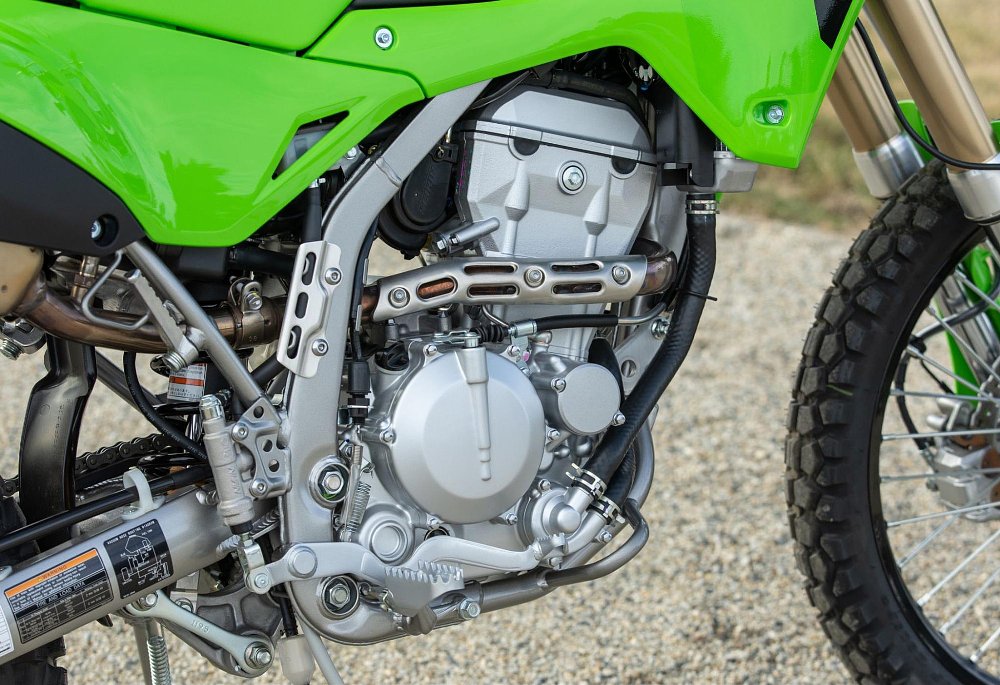 A close up view of the 292 cc engine in KLX300