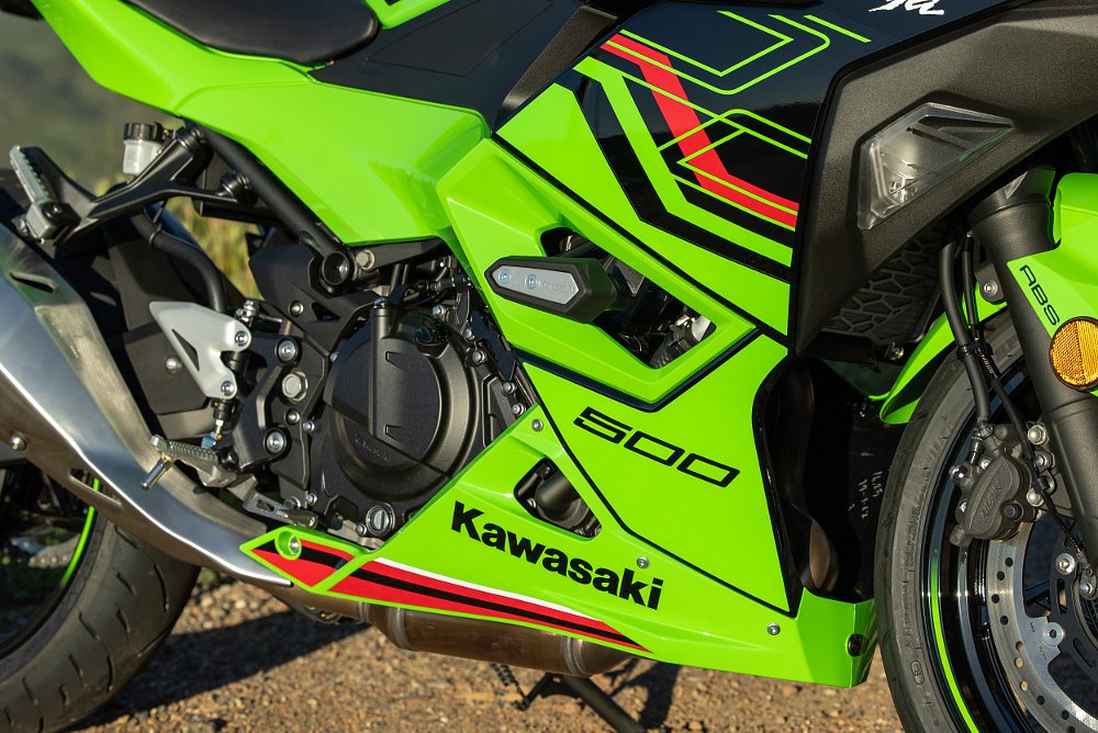 side view of the lower fairing