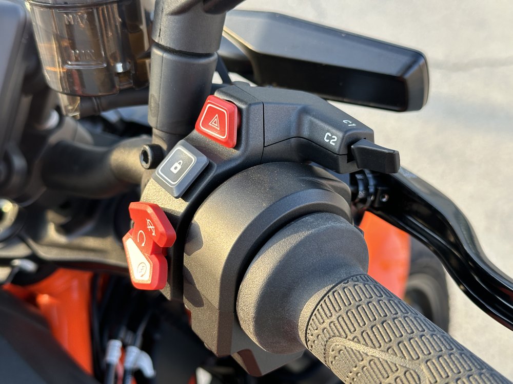 Detail image of the right-side switchgear on a KTM 1390 Super Duke R.